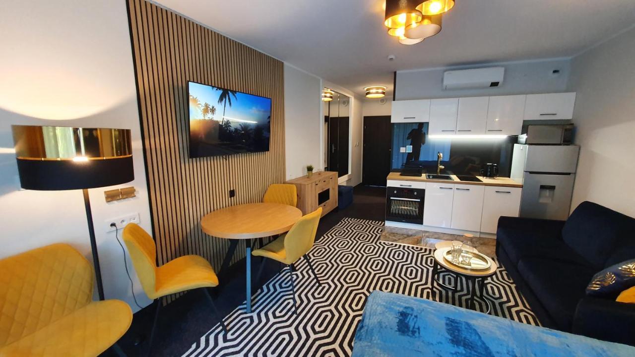 Gold Horizon Apartament Solny Resort Z Klimatyzacja I Garazem Колобжег Экстерьер фото