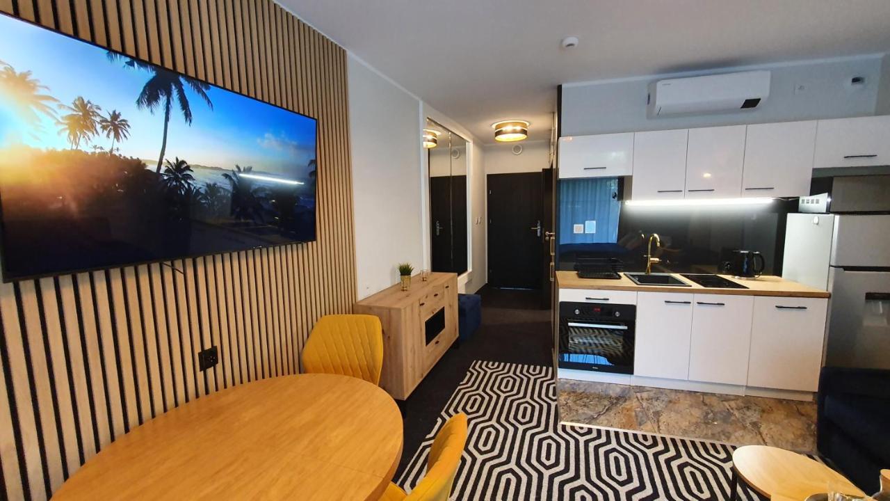 Gold Horizon Apartament Solny Resort Z Klimatyzacja I Garazem Колобжег Экстерьер фото